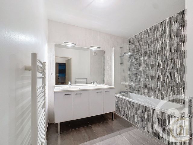 Appartement T3 à vendre - 3 pièces - 77.27 m2 - NANTES - 44 - PAYS-DE-LOIRE - Century 21 C.A.I.