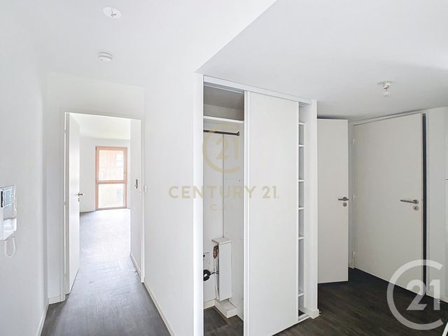 Appartement F3 à louer - 3 pièces - 65.0 m2 - CARQUEFOU - 44 - PAYS-DE-LOIRE - Century 21 C.A.I.