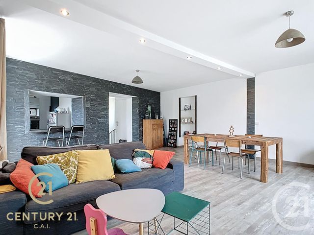 Afficher la photo en grand Appartement T3 à vendre - 3 pièces - 79.9 m2 - CARQUEFOU - 44 - PAYS-DE-LOIRE - Century 21 C.A.I.