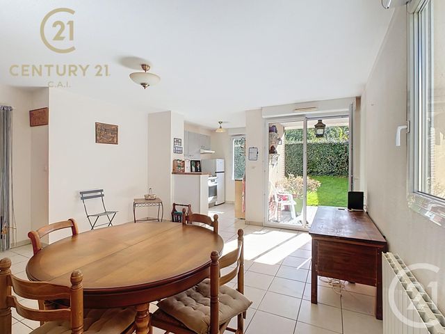 Appartement T3 à vendre - 3 pièces - 61.17 m2 - CARQUEFOU - 44 - PAYS-DE-LOIRE - Century 21 C.A.I.