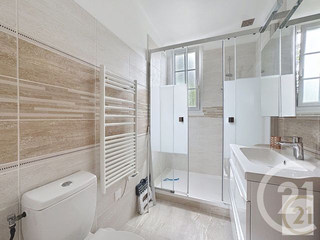 Appartement F4 à louer - 5 pièces - 84.5 m2 - SUCE SUR ERDRE - 44 - PAYS-DE-LOIRE - Century 21 C.A.I.