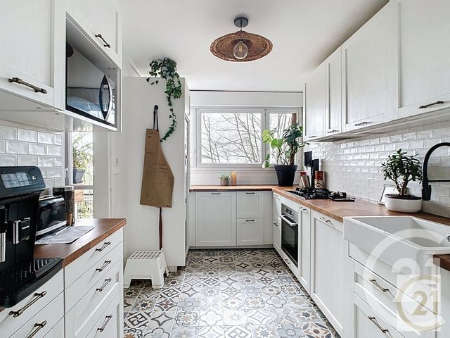 Appartement T4 à vendre - 5 pièces - 78.2 m2 - NANTES - 44 - PAYS-DE-LOIRE - Century 21 C.A.I.