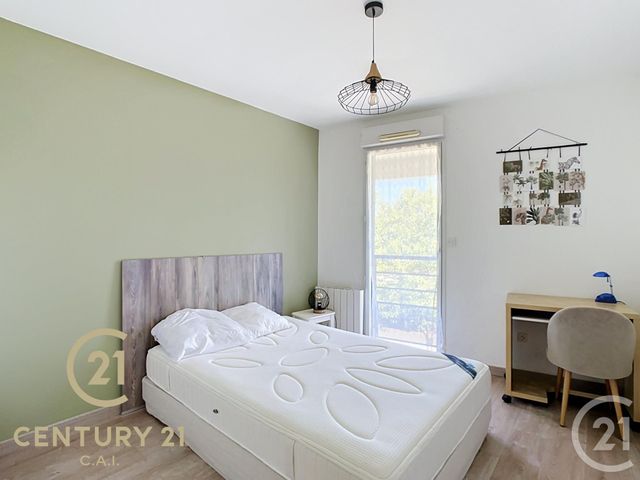 Appartement T4 à vendre - 4 pièces - 105.0 m2 - CARQUEFOU - 44 - PAYS-DE-LOIRE - Century 21 C.A.I.
