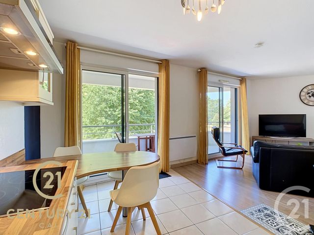 Appartement T4 à vendre - 4 pièces - 105.0 m2 - CARQUEFOU - 44 - PAYS-DE-LOIRE - Century 21 C.A.I.