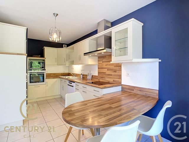Appartement T4 à vendre - 4 pièces - 105.0 m2 - CARQUEFOU - 44 - PAYS-DE-LOIRE - Century 21 C.A.I.