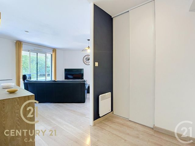 Appartement T4 à vendre - 4 pièces - 105.0 m2 - CARQUEFOU - 44 - PAYS-DE-LOIRE - Century 21 C.A.I.