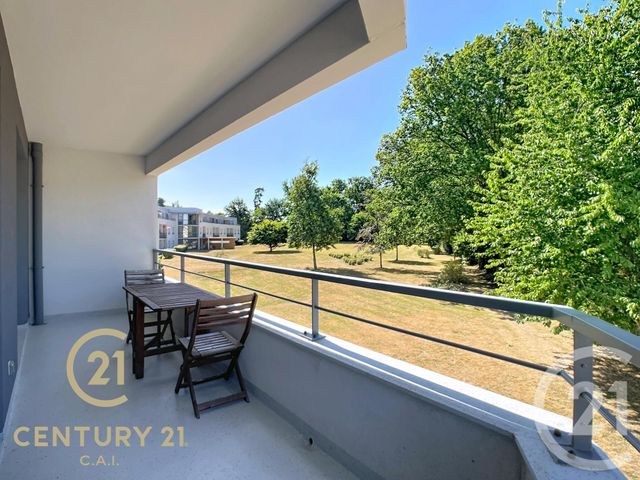 Appartement T4 à vendre - 4 pièces - 105.0 m2 - CARQUEFOU - 44 - PAYS-DE-LOIRE - Century 21 C.A.I.
