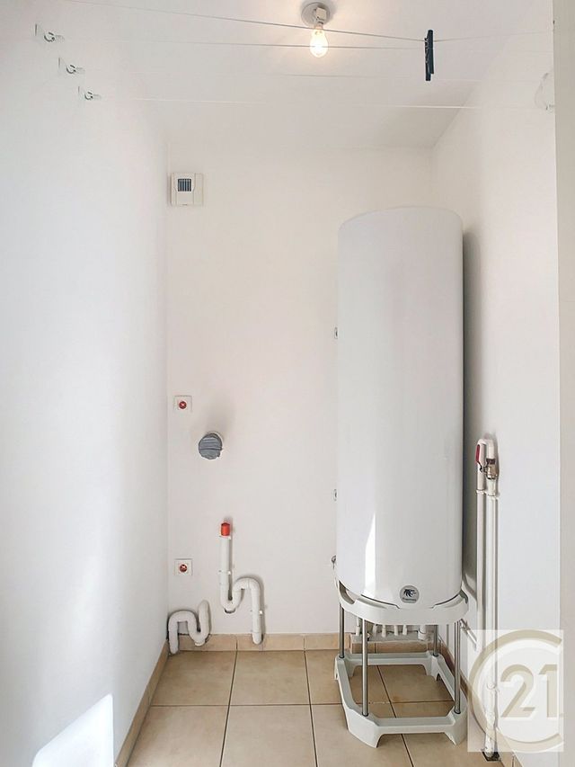 Appartement F3 à vendre - 3 pièces - 76.46 m2 - CARQUEFOU - 44 - PAYS-DE-LOIRE - Century 21 C.A.I.