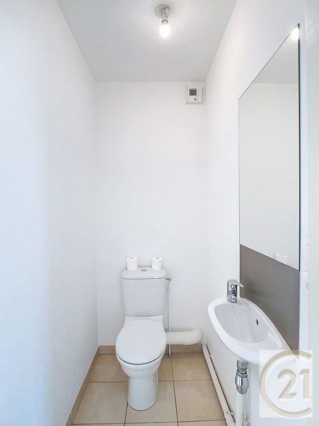 Appartement F3 à vendre - 3 pièces - 76.46 m2 - CARQUEFOU - 44 - PAYS-DE-LOIRE - Century 21 C.A.I.