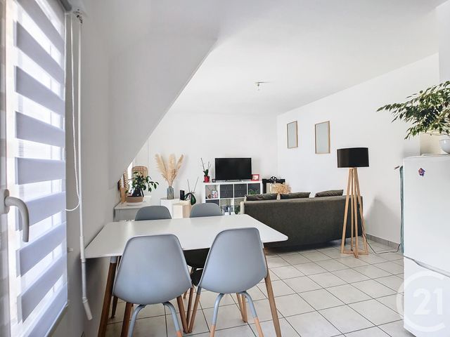 Appartement F3 à louer - 3 pièces - 52.97 m2 - NORT SUR ERDRE - 44 - PAYS-DE-LOIRE - Century 21 C.A.I.