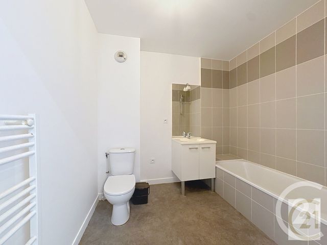 Appartement F3 à louer - 3 pièces - 54.29 m2 - NANTES - 44 - PAYS-DE-LOIRE - Century 21 C.A.I.