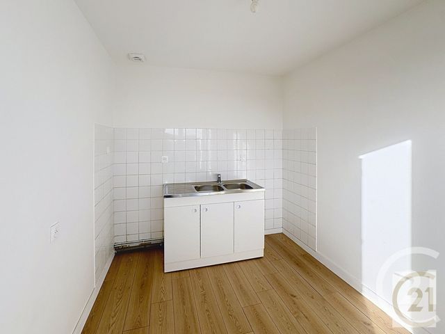 Appartement F3 à louer - 3 pièces - 55.98 m2 - CARQUEFOU - 44 - PAYS-DE-LOIRE - Century 21 C.A.I.