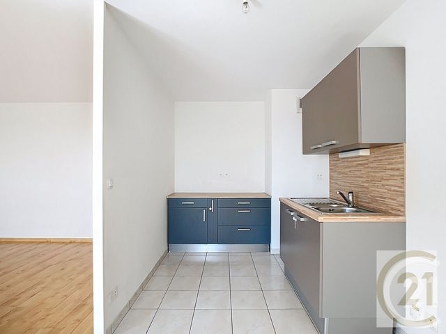 Appartement F3 à vendre - 3 pièces - 76.22 m2 - STE LUCE SUR LOIRE - 44 - PAYS-DE-LOIRE - Century 21 C.A.I.