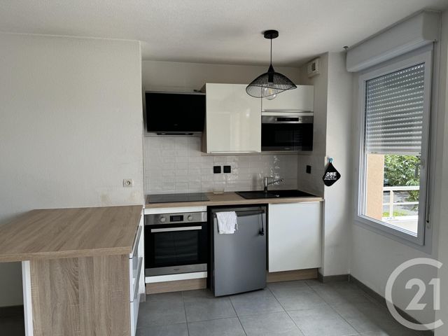 Appartement F2 à louer - 2 pièces - 42.7 m2 - CARQUEFOU - 44 - PAYS-DE-LOIRE - Century 21 C.A.I.