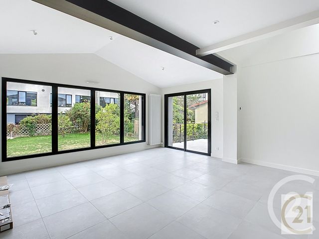 maison à louer - 6 pièces - 141.93 m2 - CARQUEFOU - 44 - PAYS-DE-LOIRE - Century 21 C.A.I.