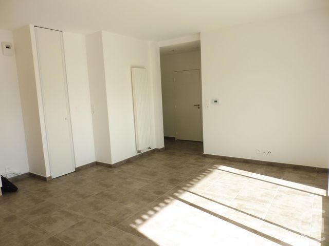 Appartement F2 à vendre - 2 pièces - 43.75 m2 - CARQUEFOU - 44 - PAYS-DE-LOIRE - Century 21 C.A.I.