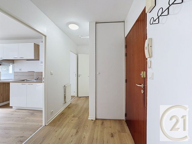 Appartement F2 à louer - 2 pièces - 55.85 m2 - CARQUEFOU - 44 - PAYS-DE-LOIRE - Century 21 C.A.I.