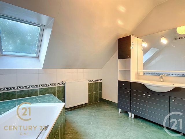 maison à louer - 6 pièces - 140.0 m2 - CARQUEFOU - 44 - PAYS-DE-LOIRE - Century 21 C.A.I.