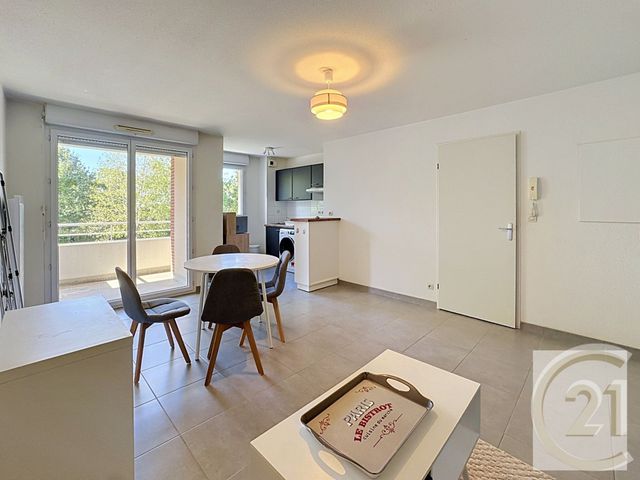 Appartement F2 à louer - 2 pièces - 41.69 m2 - CARQUEFOU - 44 - PAYS-DE-LOIRE - Century 21 C.A.I.