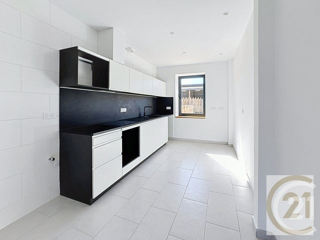 Appartement F3 à louer - 3 pièces - 102.5 m2 - CARQUEFOU - 44 - PAYS-DE-LOIRE - Century 21 C.A.I.