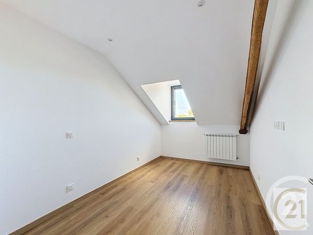Appartement F4 à louer - 4 pièces - 118.4 m2 - CARQUEFOU - 44 - PAYS-DE-LOIRE - Century 21 C.A.I.