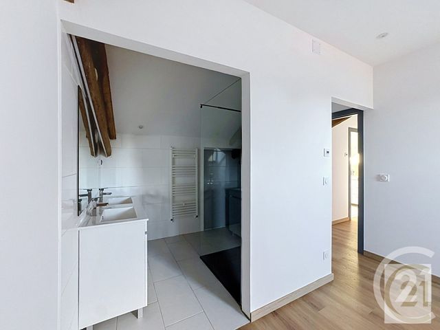 Appartement F4 à louer - 4 pièces - 118.4 m2 - CARQUEFOU - 44 - PAYS-DE-LOIRE - Century 21 C.A.I.