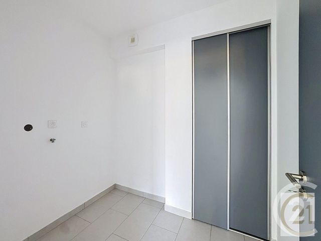 Appartement F4 à louer - 4 pièces - 118.4 m2 - CARQUEFOU - 44 - PAYS-DE-LOIRE - Century 21 C.A.I.