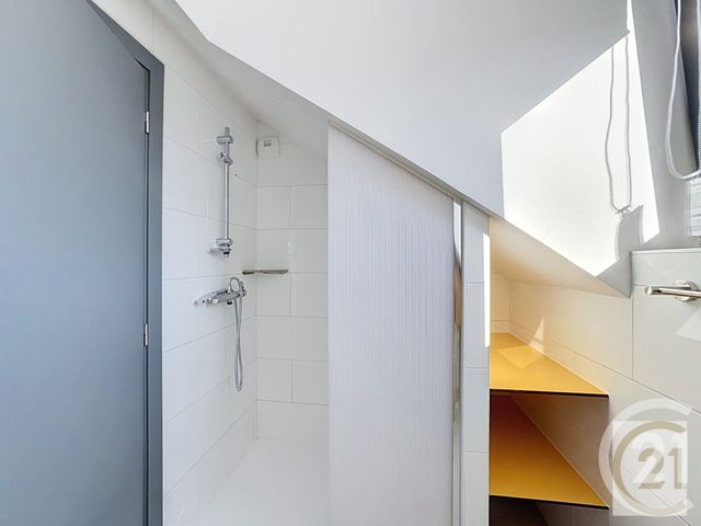 Appartement F4 à louer - 4 pièces - 118.4 m2 - CARQUEFOU - 44 - PAYS-DE-LOIRE - Century 21 C.A.I.