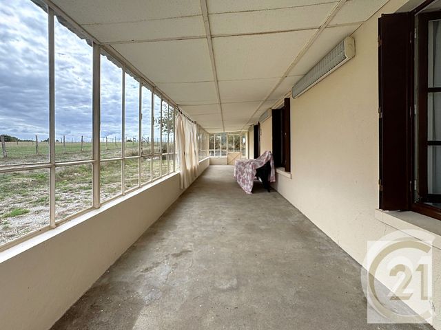 maison à louer - 4 pièces - 114.17 m2 - MAUVES SUR LOIRE - 44 - PAYS-DE-LOIRE - Century 21 C.A.I.