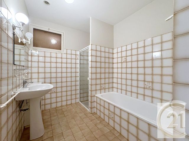 maison à louer - 4 pièces - 114.17 m2 - MAUVES SUR LOIRE - 44 - PAYS-DE-LOIRE - Century 21 C.A.I.